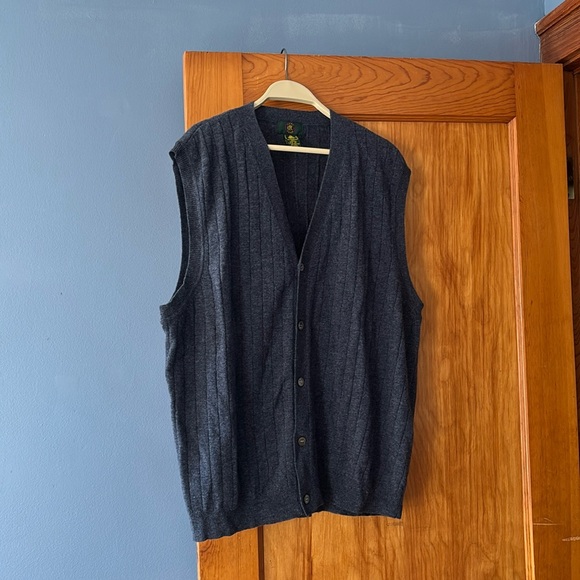 Club Room Other - Club Room men’s wool button downn sweater vest